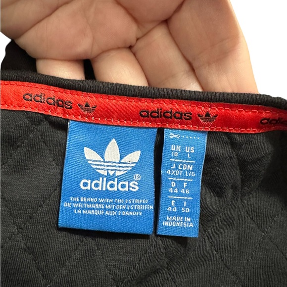 Adidas black dress in Large. Rare. Quilted crop top sewn together with dress. - Picture 4 of 12